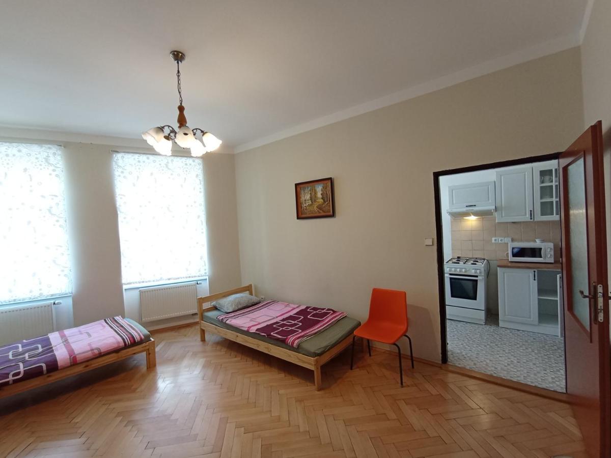 Apartments Captain Flint Прага Экстерьер фото