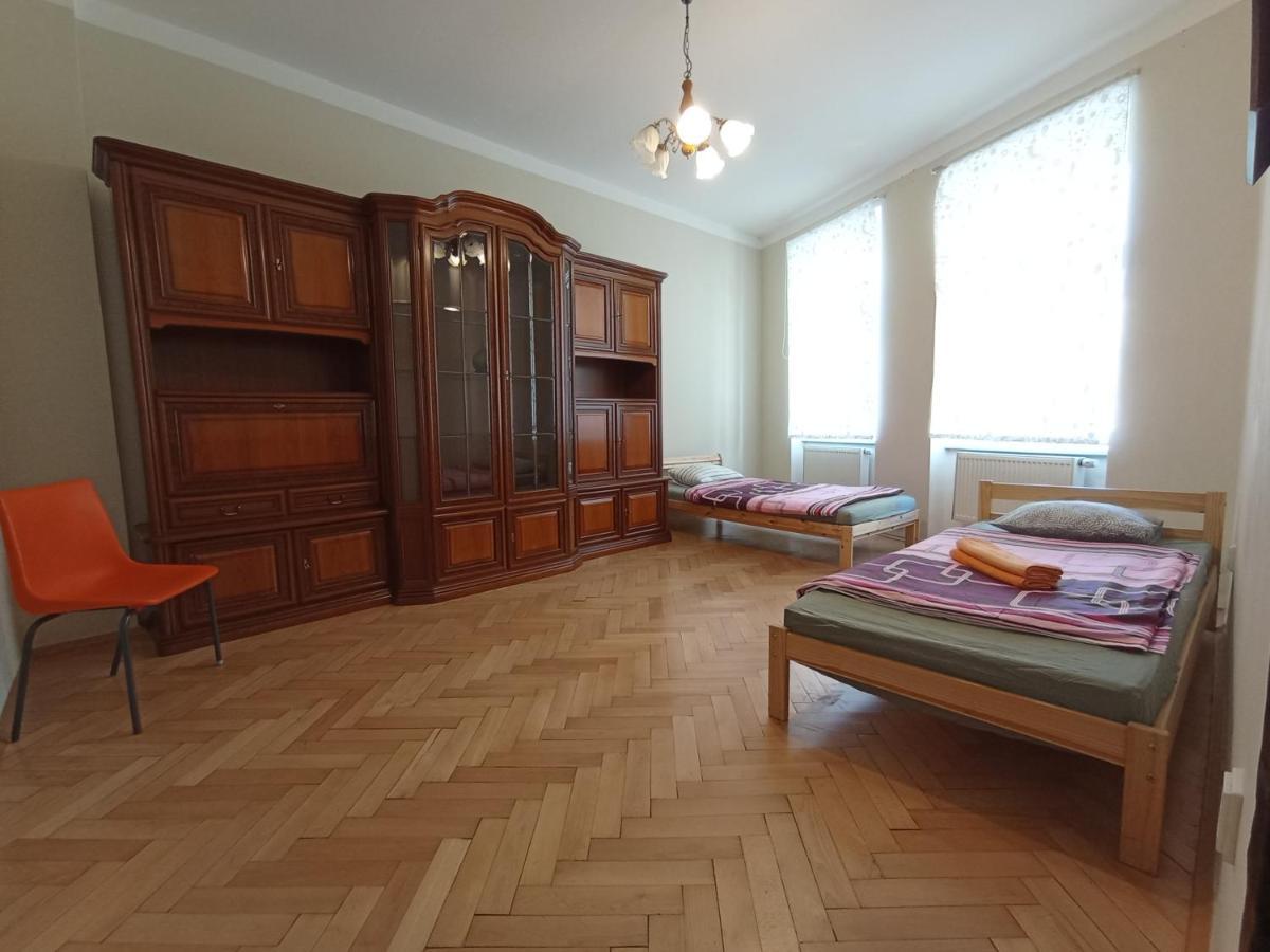 Apartments Captain Flint Прага Экстерьер фото